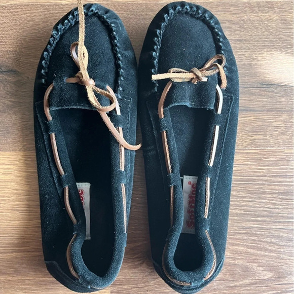 Softmoc Leather Moccasins - Picture 4 of 11